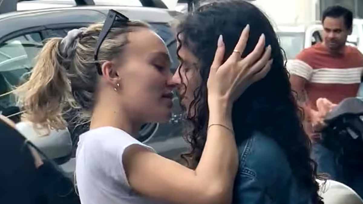 lily-rose-depp-fait-trembler-ses-fans-de-retour-avec-070-shake-a-los-angeles-elle-enflamme-la-toile