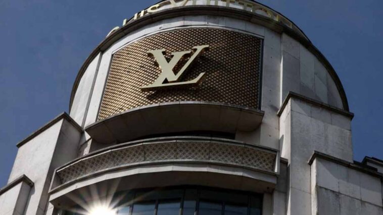 Louis Vuitton innove à Paris : Une adresse exceptionnelle, une première historique pour la marque!