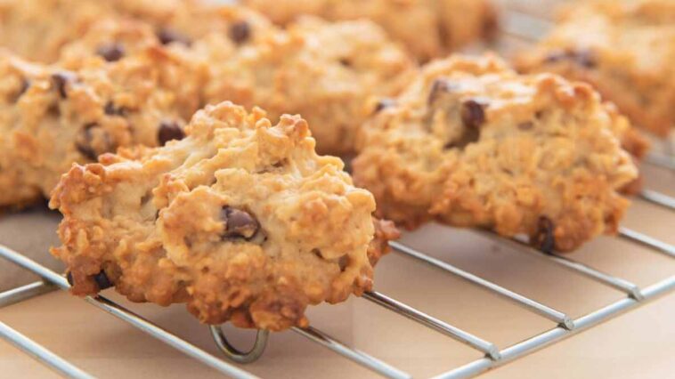 Biscuits aux flocons d'avoine croquants : recette d'un snack sain et délicieux